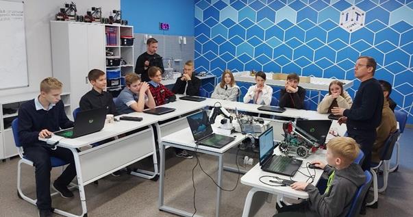 Инженеров будущего надо готовить со школьной скамьи. Об открытии инженерных классов в лицее..